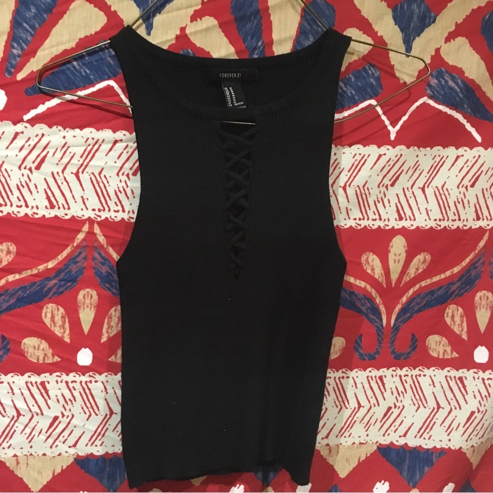 Medium forever 21 black knit, cut out accent tank